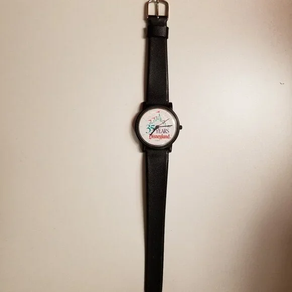 Vintage Disney (35 Years Disneyland) LORUS QUARTZ Watch Collector's Item